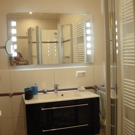 Resi F3 شقة بريرو